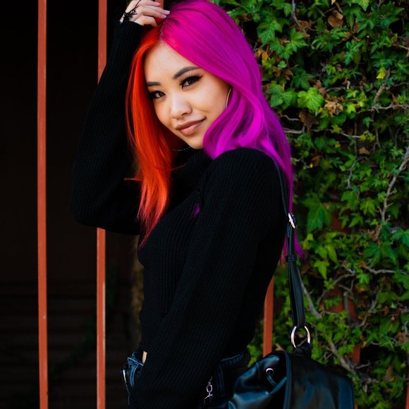 Meet your Posher, Michelle - Picture 1 of 1